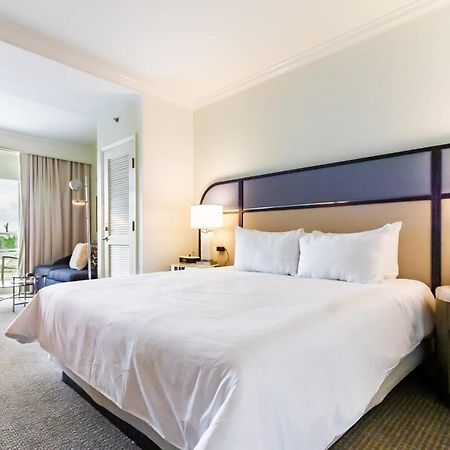Aparthotel Fontainebleau Miami Beach Esterno foto